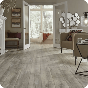 Vinilines_grindys_namuose_pilkos