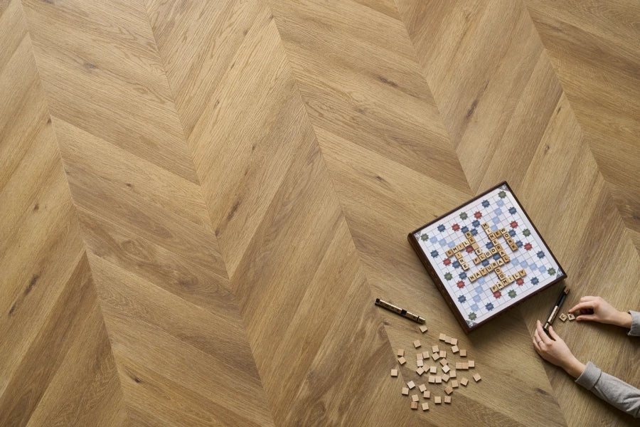 SPC Vinilinės Grindys Amaron Chevron – Georgetown Oak - Vinilines - grindys.lt