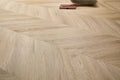 SPC Vinilinės Grindys Amaron Chevron – Harlow Oak - Vinilines - grindys.lt