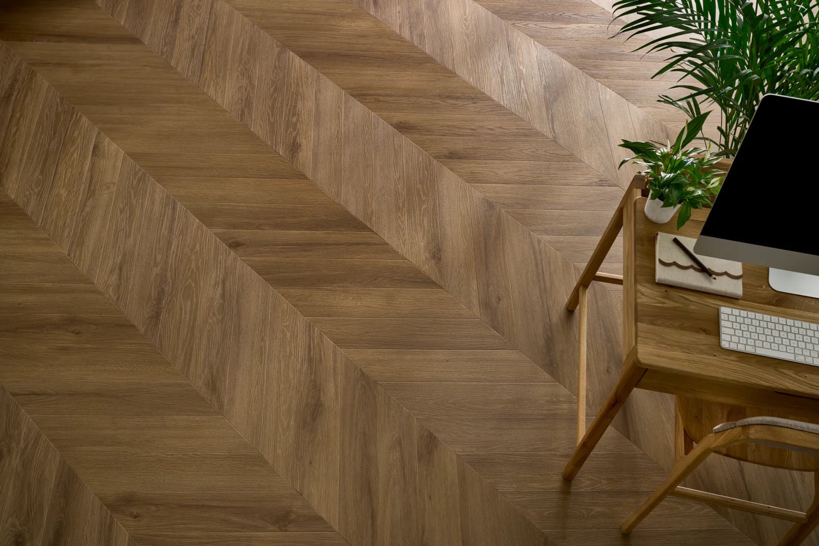 SPC Vinilinės Grindys Amaron Chevron – Rochester Oak - Vinilines - grindys.lt