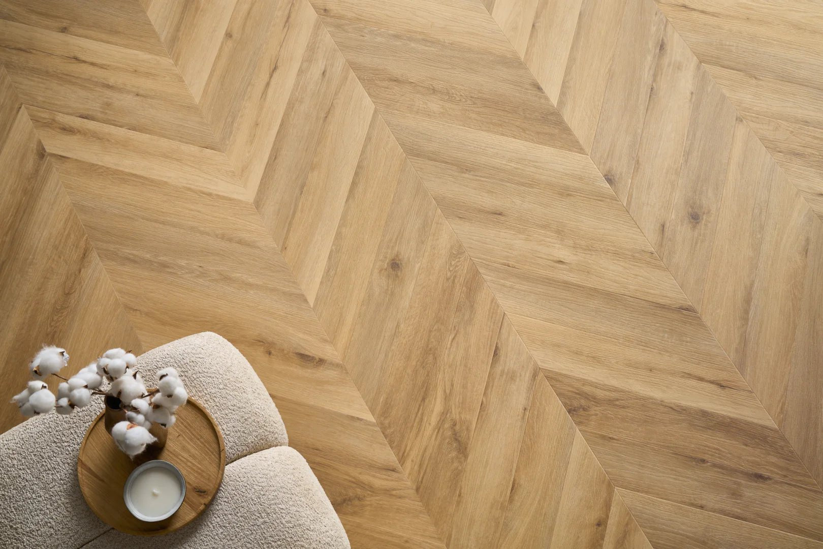 SPC Vinilinės Grindys Amaron Chevron – Wembley Oak - Vinilines - grindys.lt